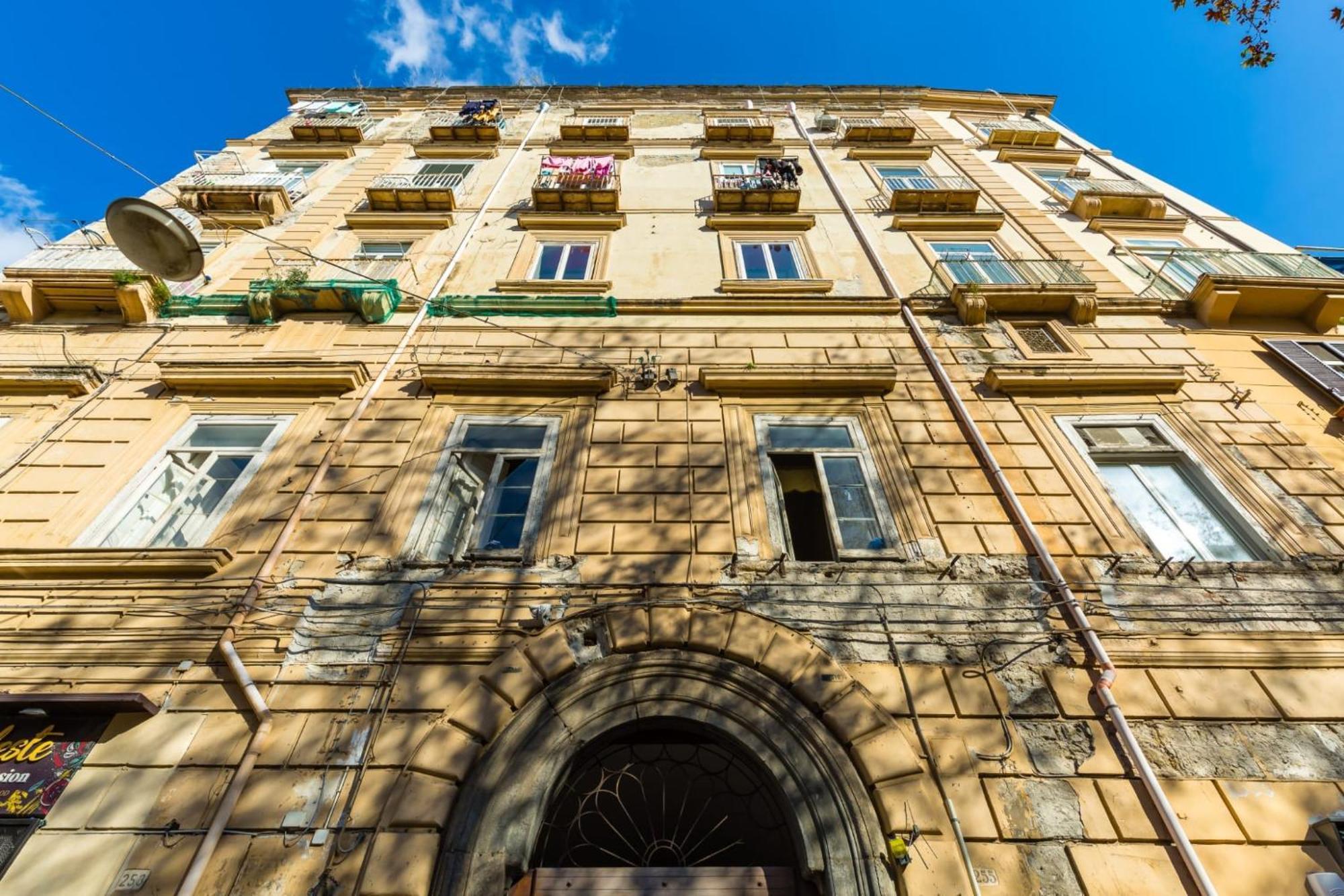 Le Radici Di Parthenope Apartment Naples Luaran gambar