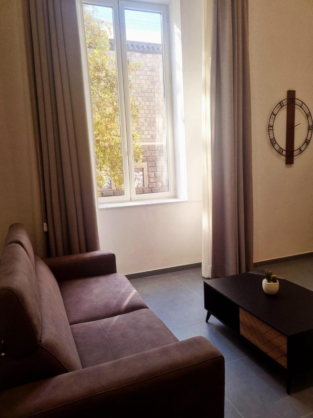 Le Radici Di Parthenope Apartment Naples Luaran gambar